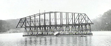 Moving a span of the railway bridge in 1881